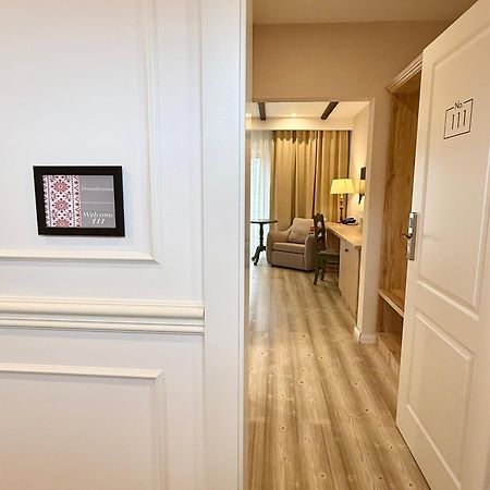 Krystal Boutique Mansion Hotel ฮูเนโดอารา ภายนอก รูปภาพ
