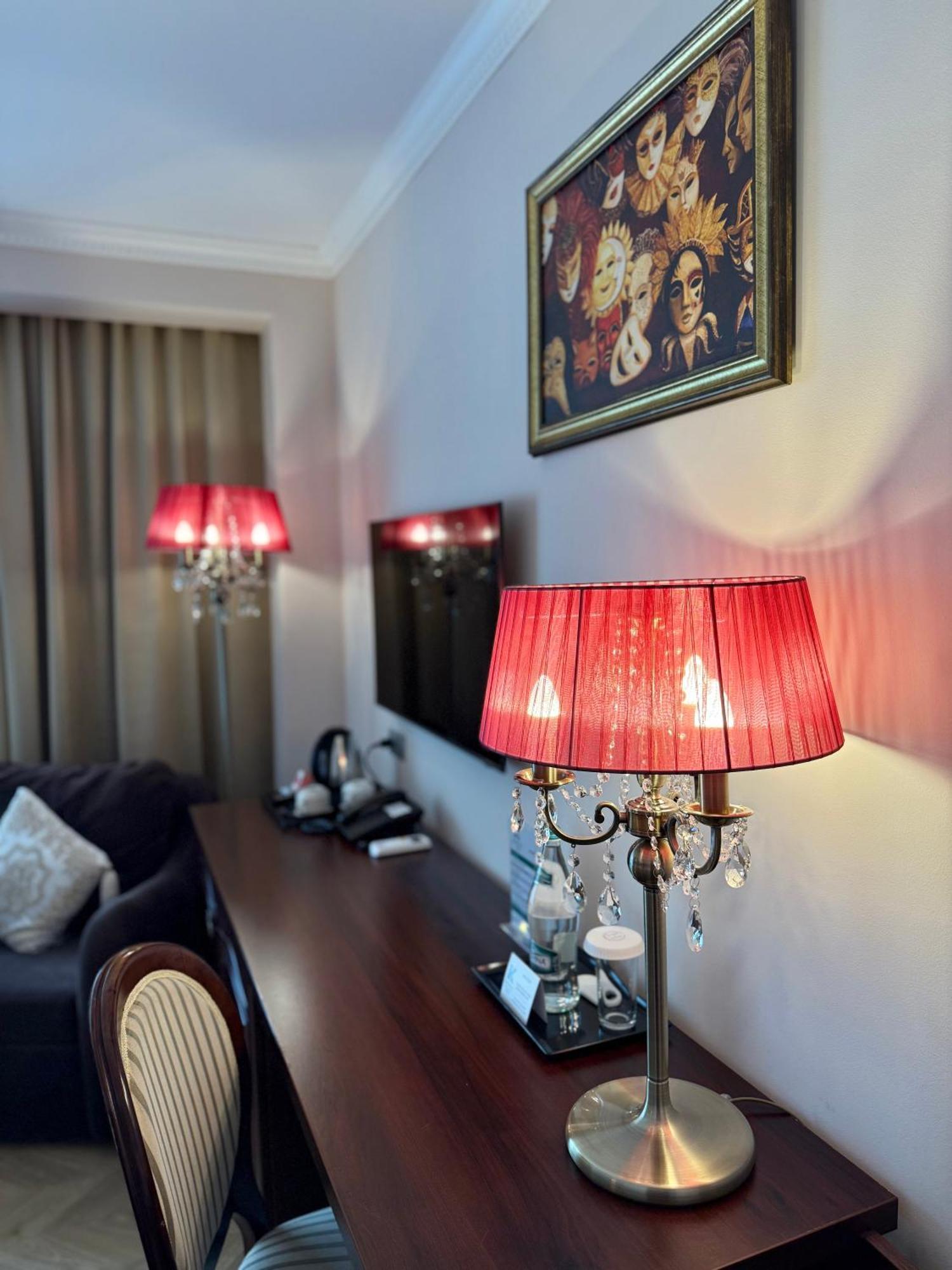 Krystal Boutique Mansion Hotel ฮูเนโดอารา ภายนอก รูปภาพ