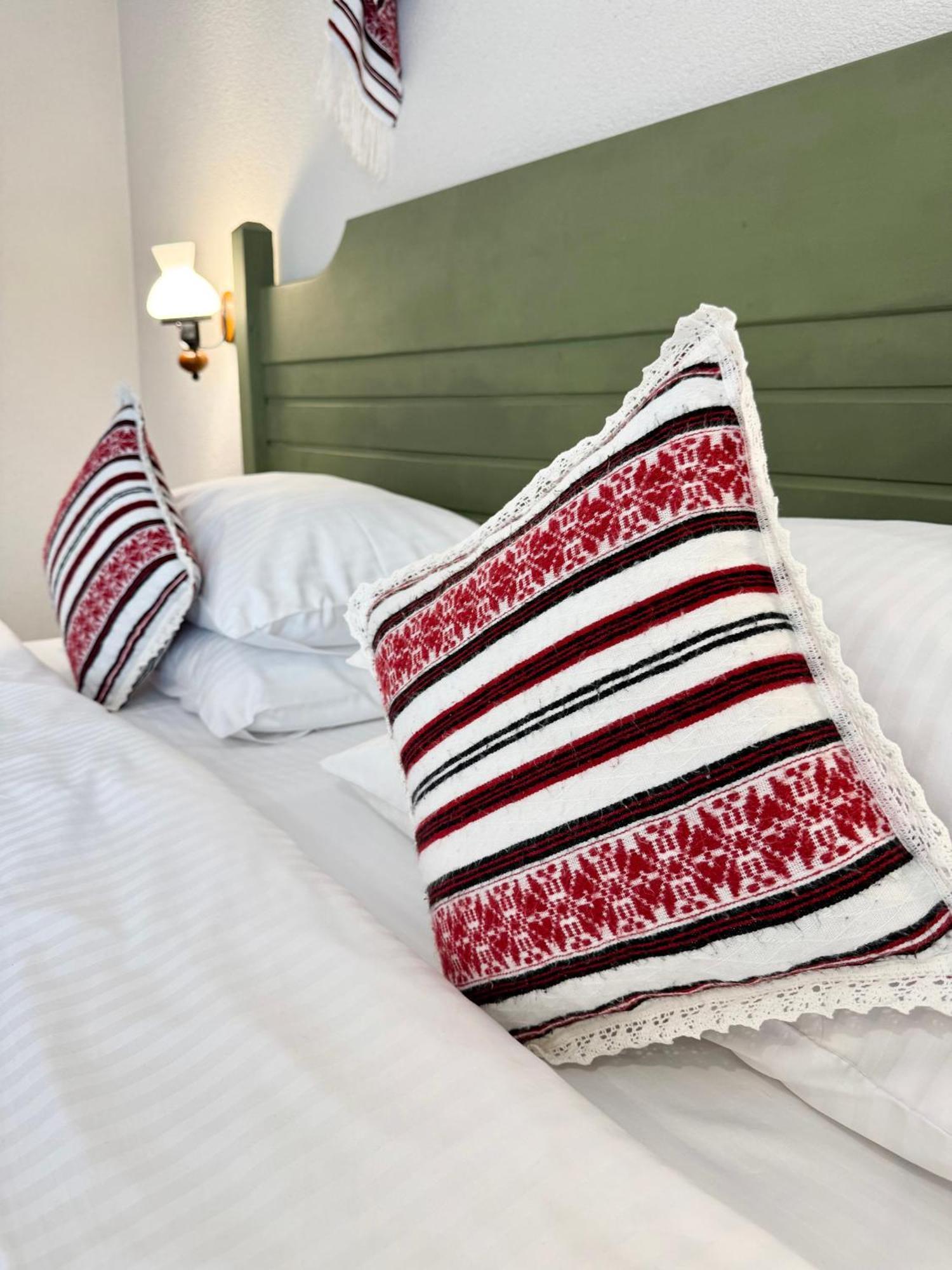 Krystal Boutique Mansion Hotel ฮูเนโดอารา ภายนอก รูปภาพ
